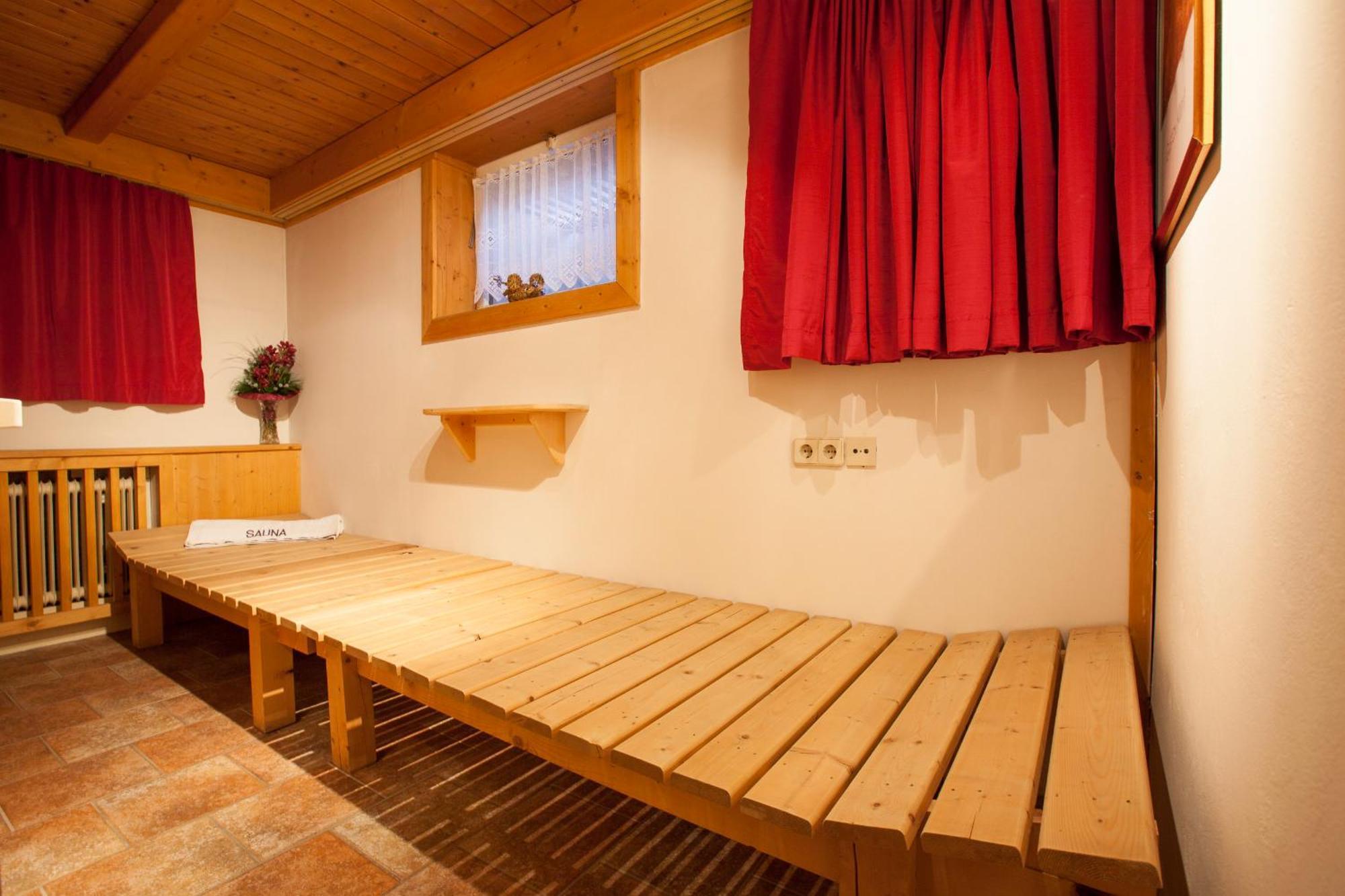 Bed and Breakfast Haus Steinbock Neustift im Stubaital Exterior foto