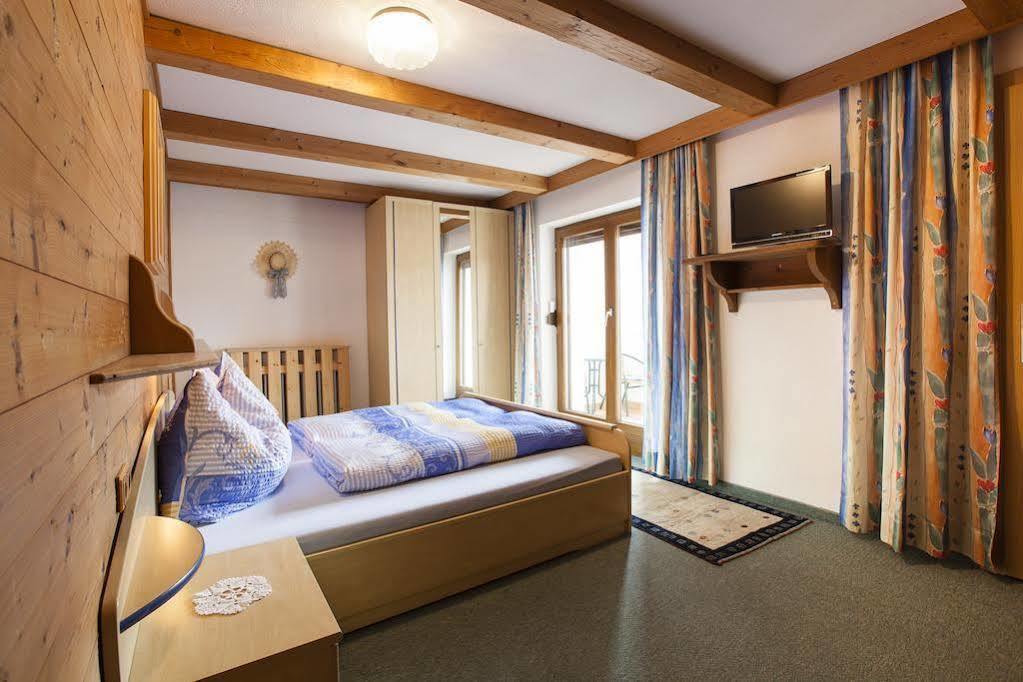 Bed and Breakfast Haus Steinbock Neustift im Stubaital Exterior foto